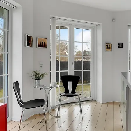 Lovely In With Kitchen בית נופש בוגנזה
