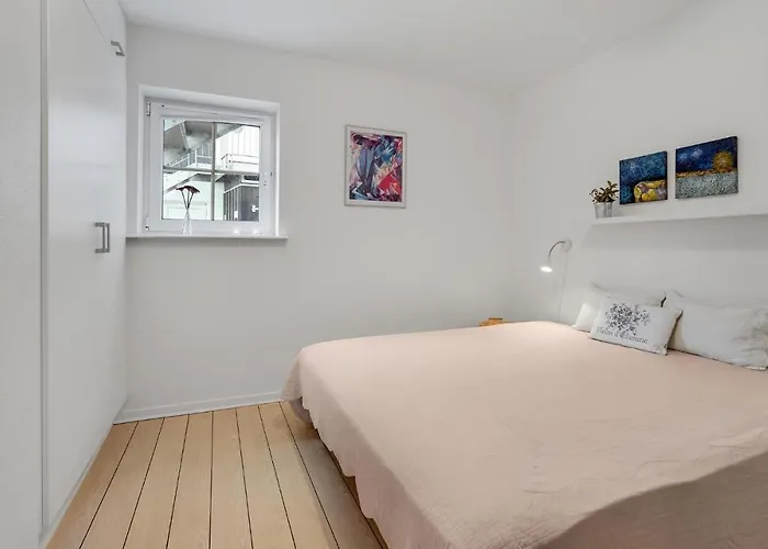 Lovely In With Kitchen *